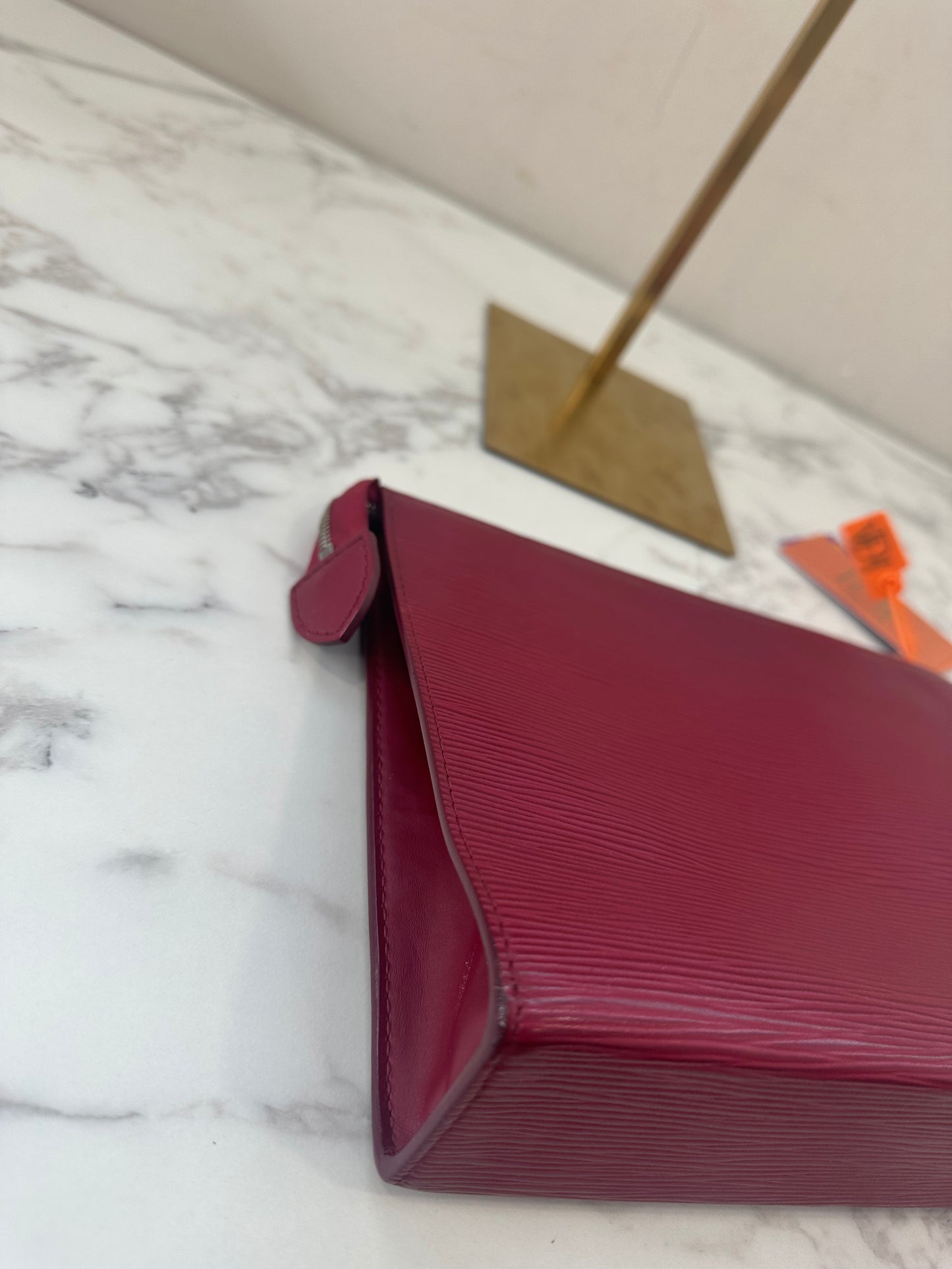 Louis Vuitton toilette