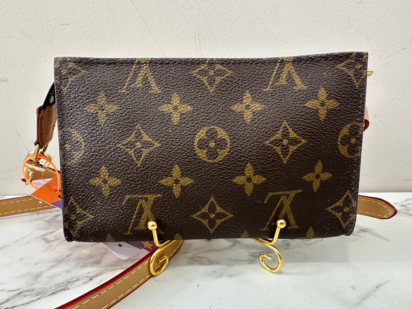 Louis Vuitton Pochette Bucket