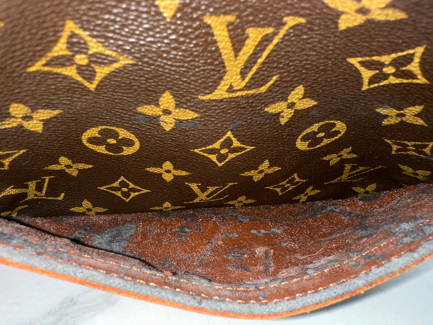 Louis Vuitton Trocadero 24