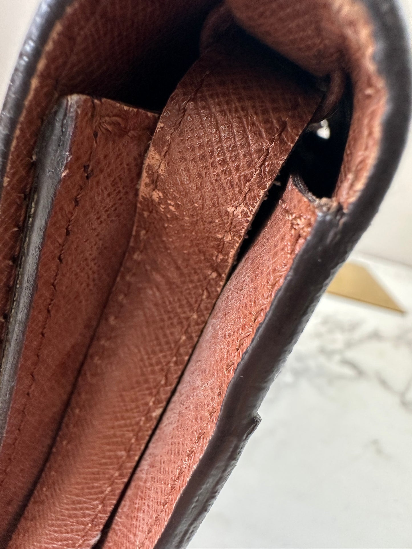Louis Vuitton Bordeaux 27