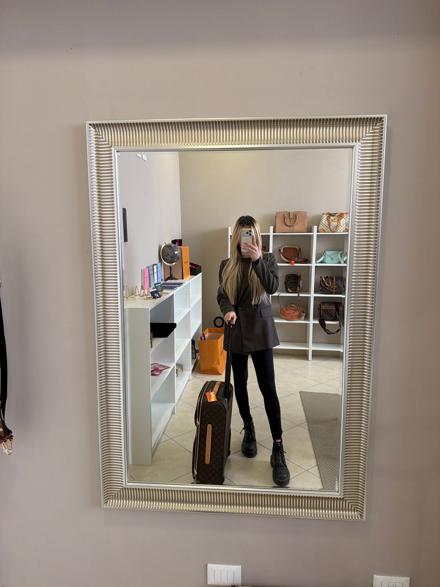 016886 - Louis Vuitton Trolley