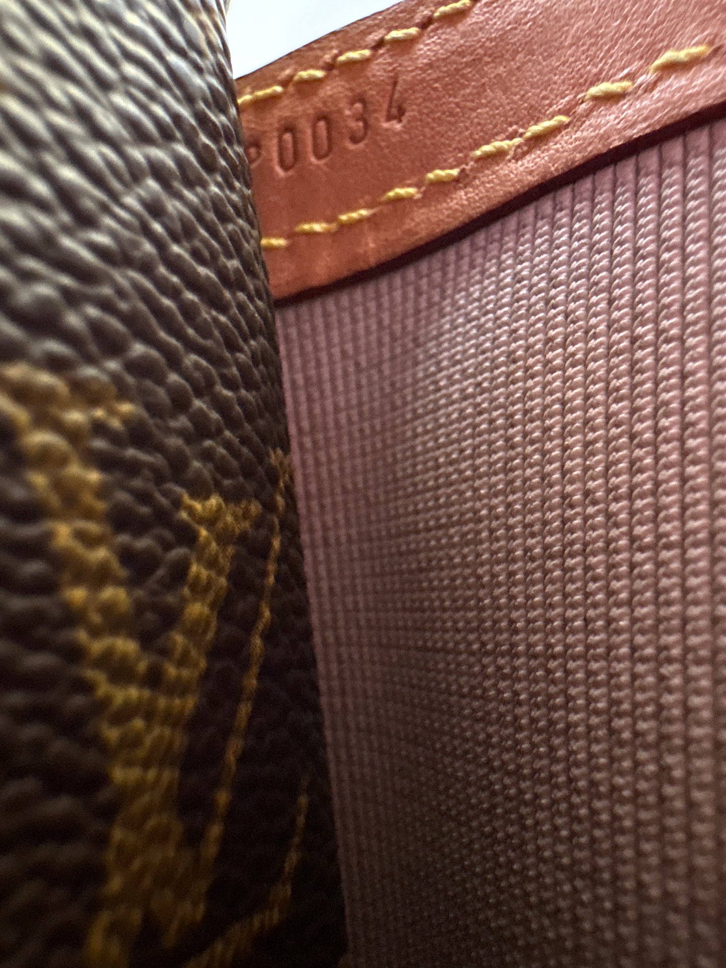 Louis Vuitton Reporter PM