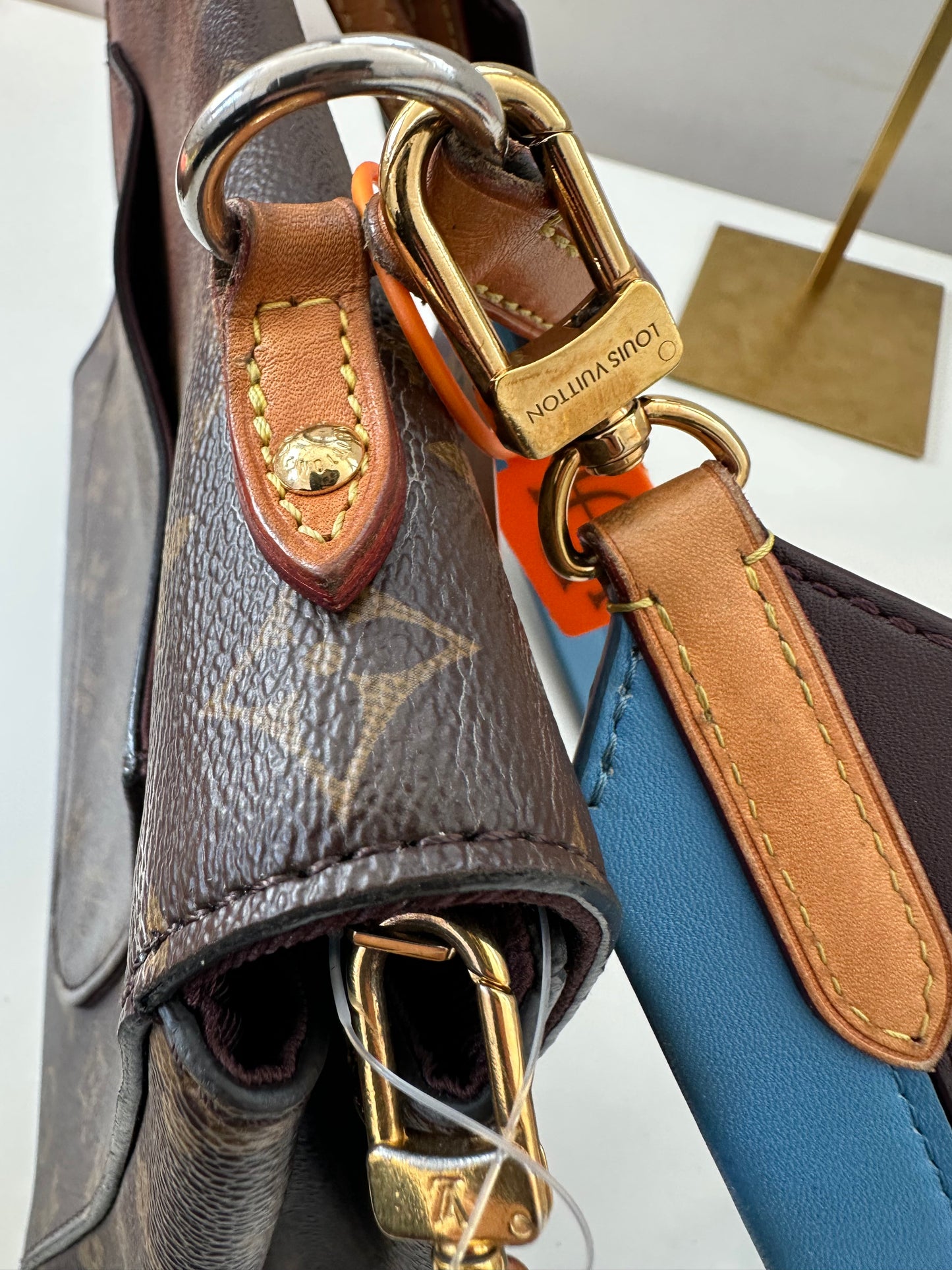 Louis Vuitton Cluny MM