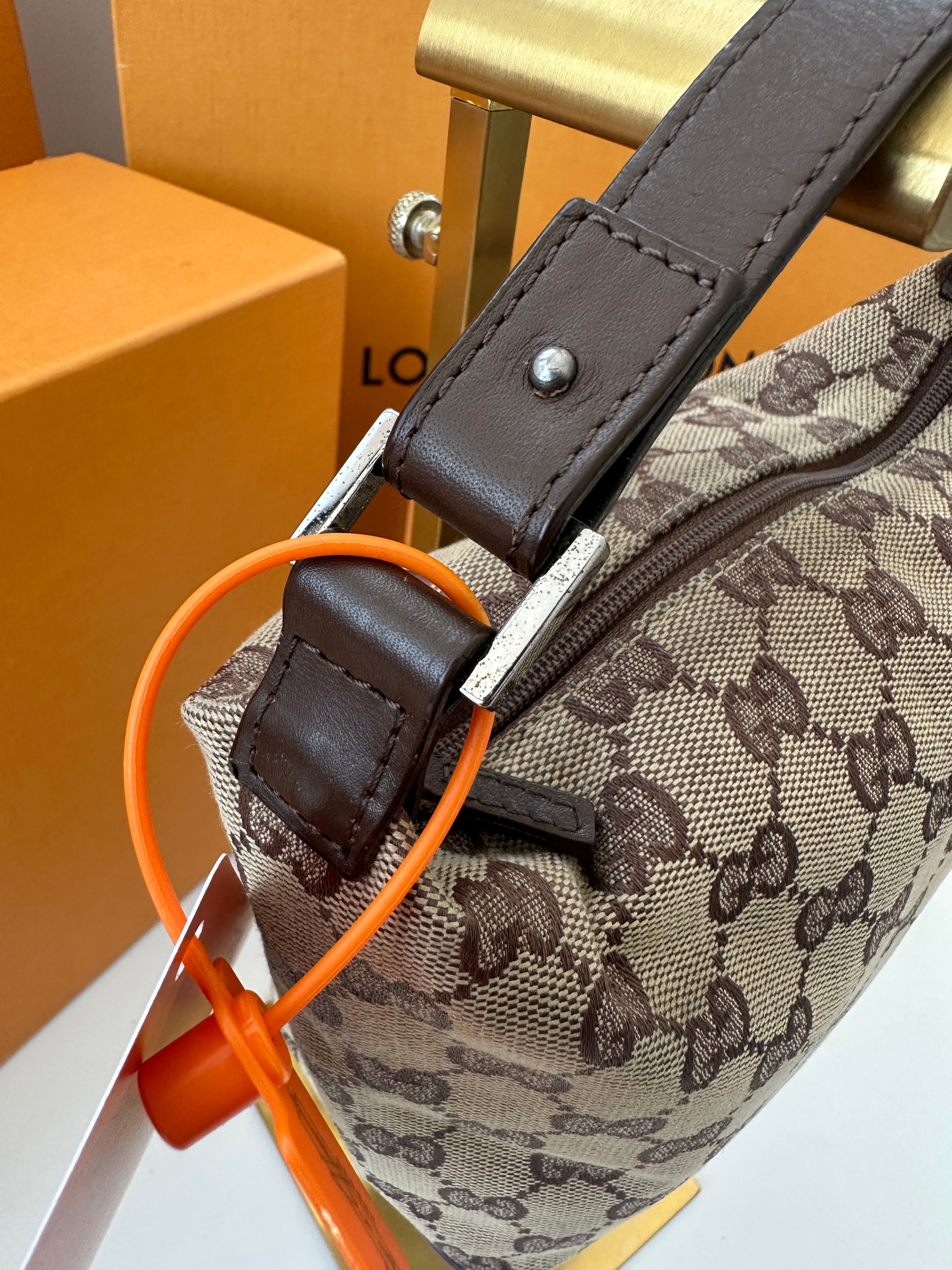 Gucci GG Pochette