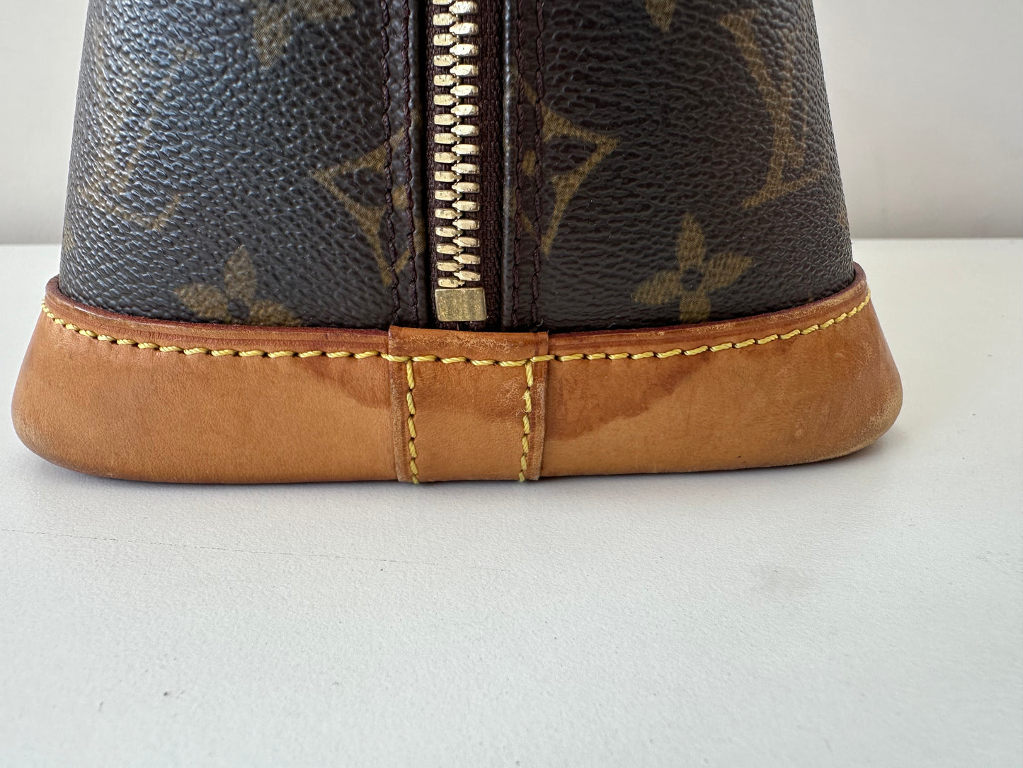 Louis Vuitton Alma