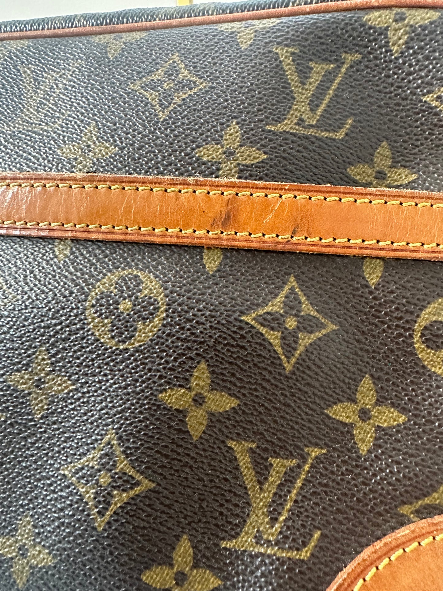 Louis Vuitton Trocadero 27
