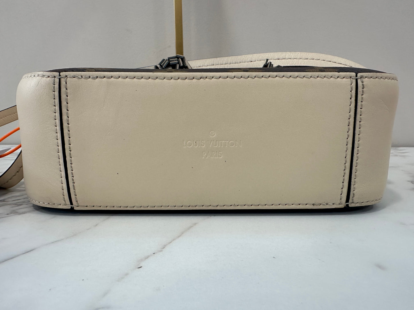 Louis Vuitton Saintogne