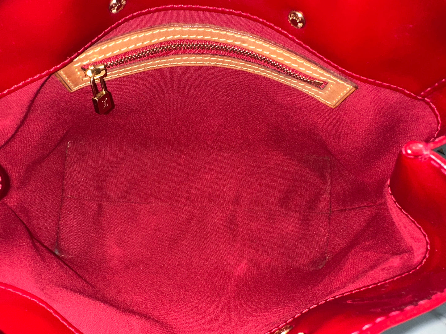 Louis Vuitton Reade PM Red Vernis