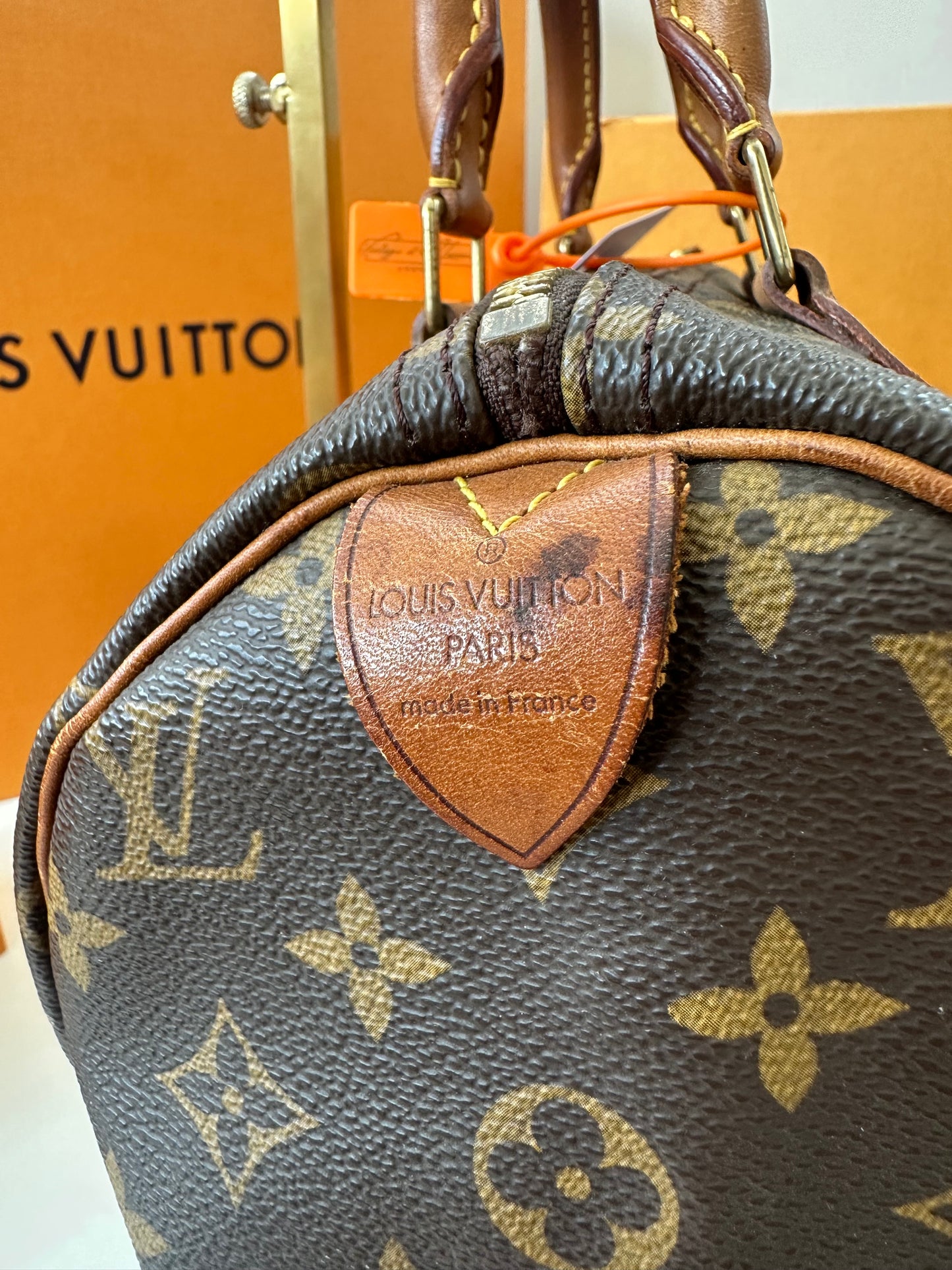 Louis Vuitton Speedy 30