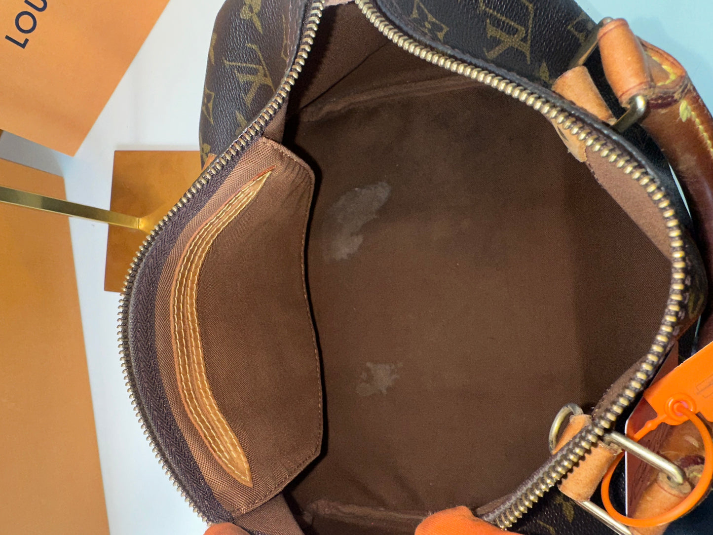 Louis Vuitton Speedy 30