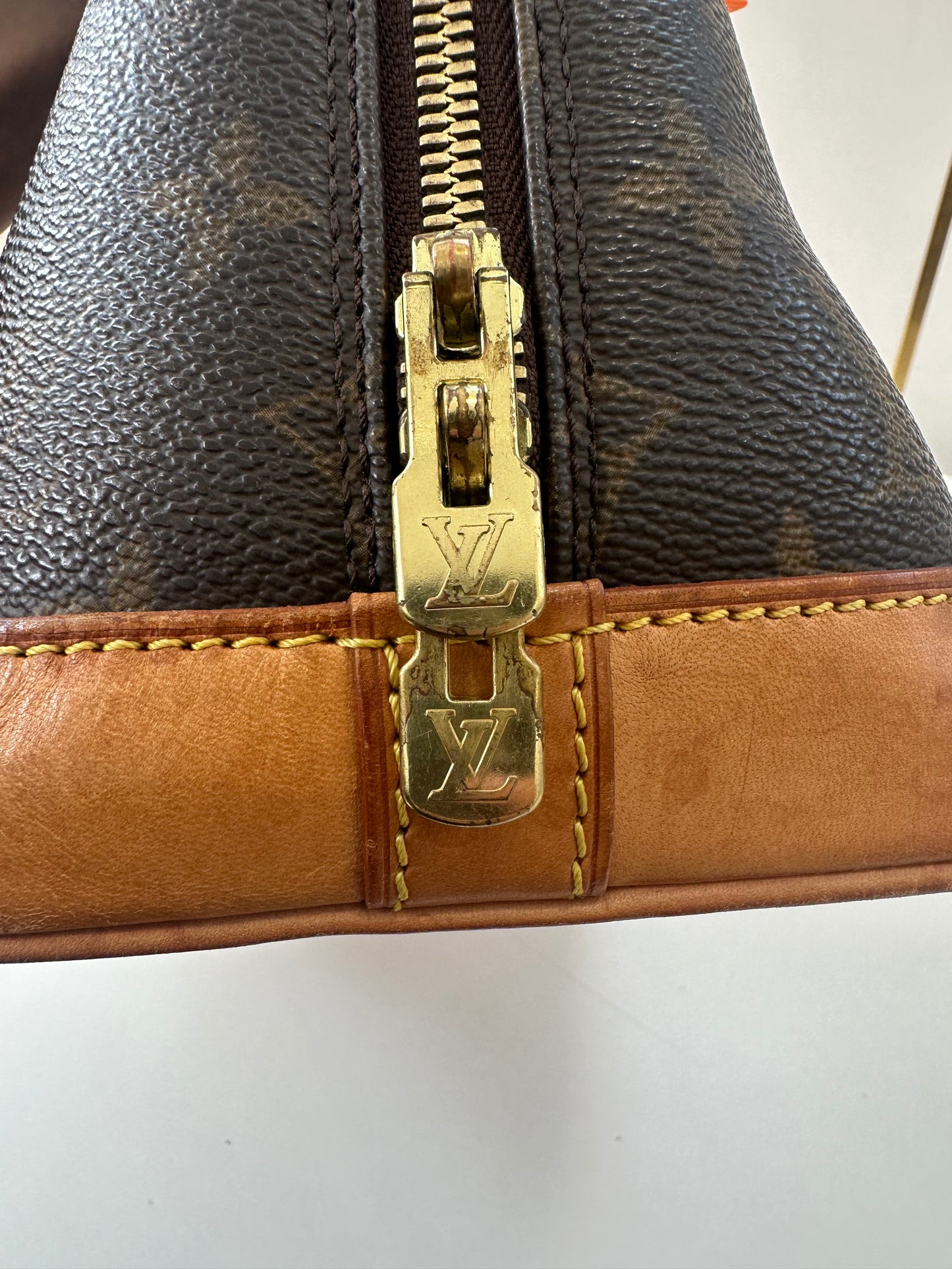 Louis Vuitton Alma
