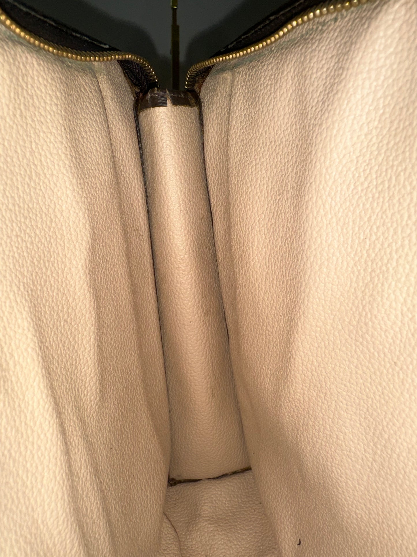 Louis Vuitton Toilette 26