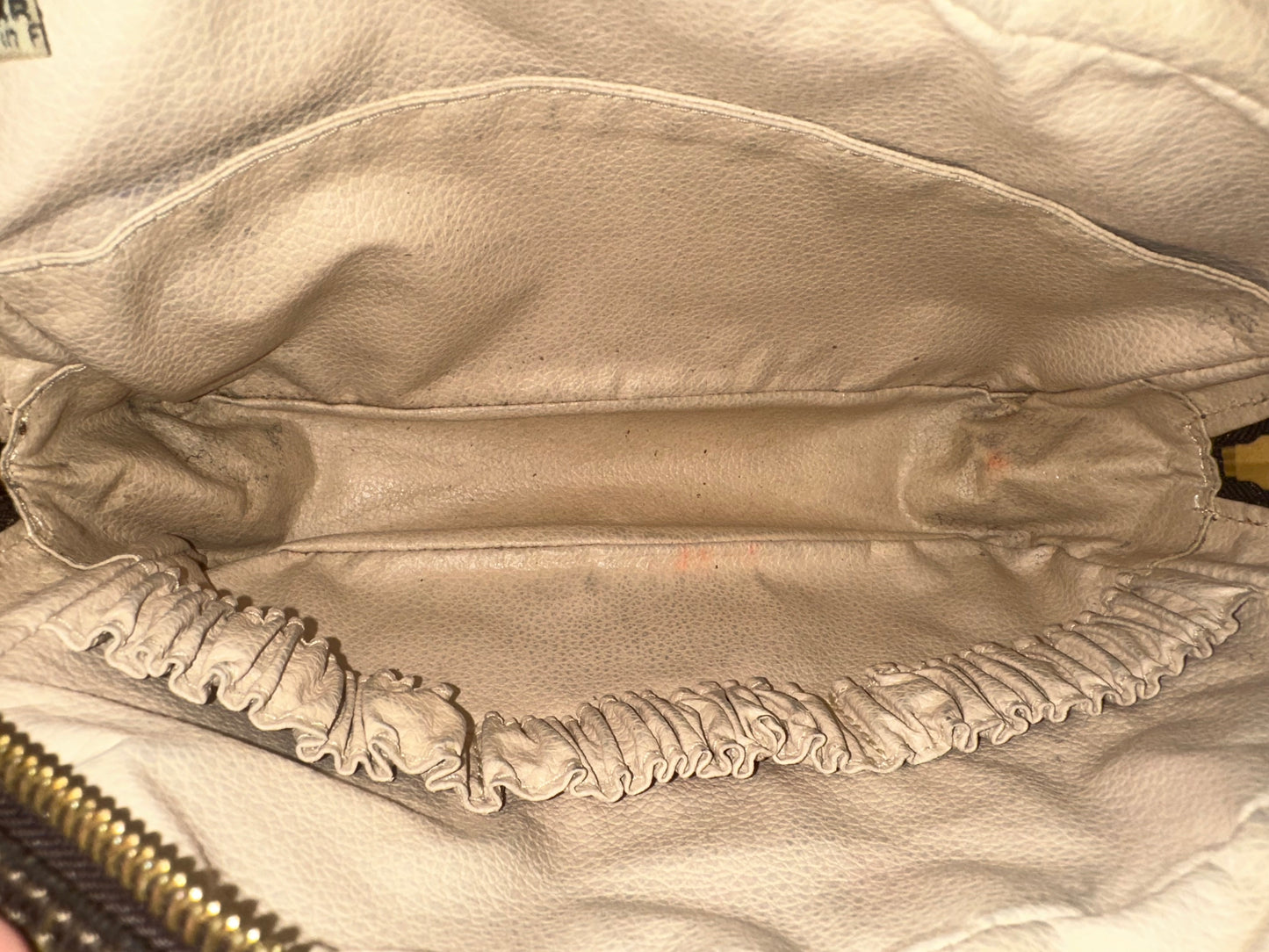 Louis Vuitton Trousse Toilette 23