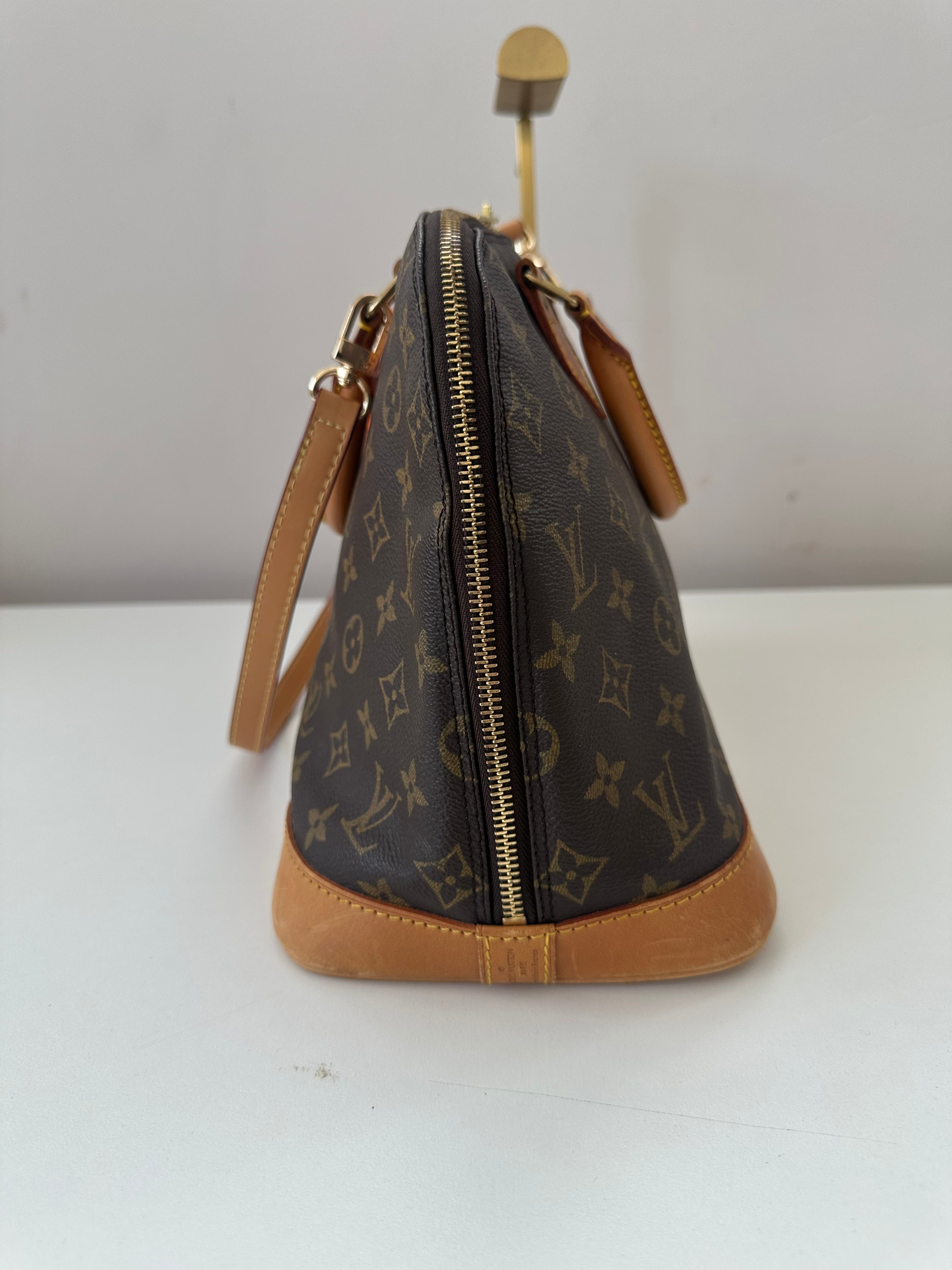 Louis Vuitton Alma