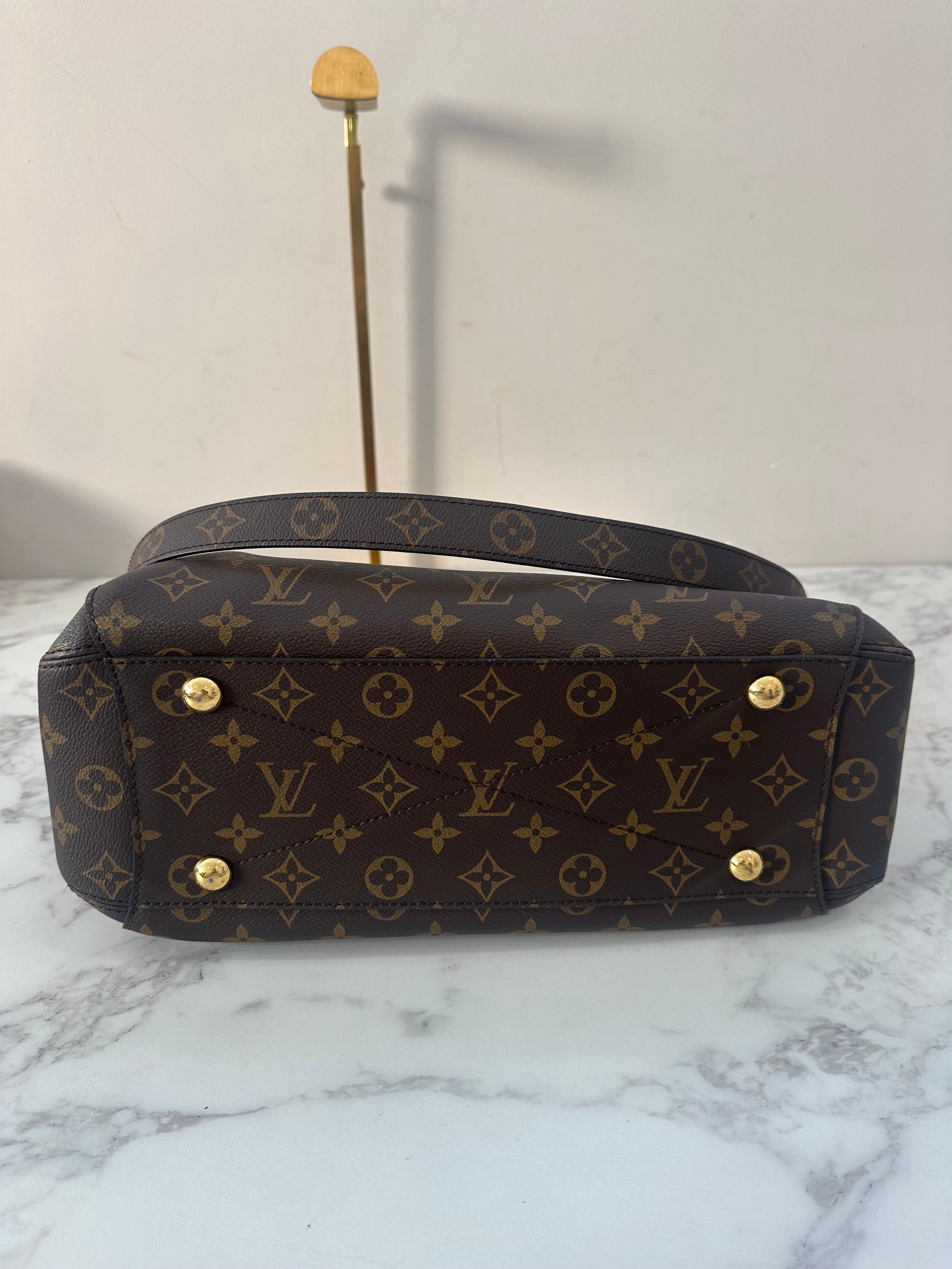 Louis Vuitton Montaigne