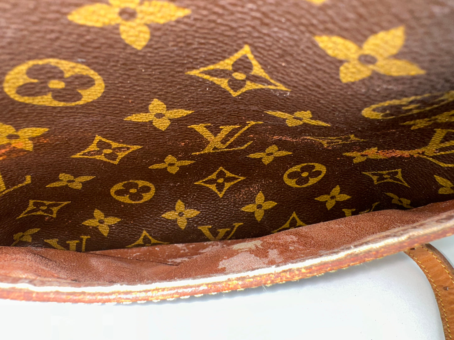 Louis Vuitton Senlis