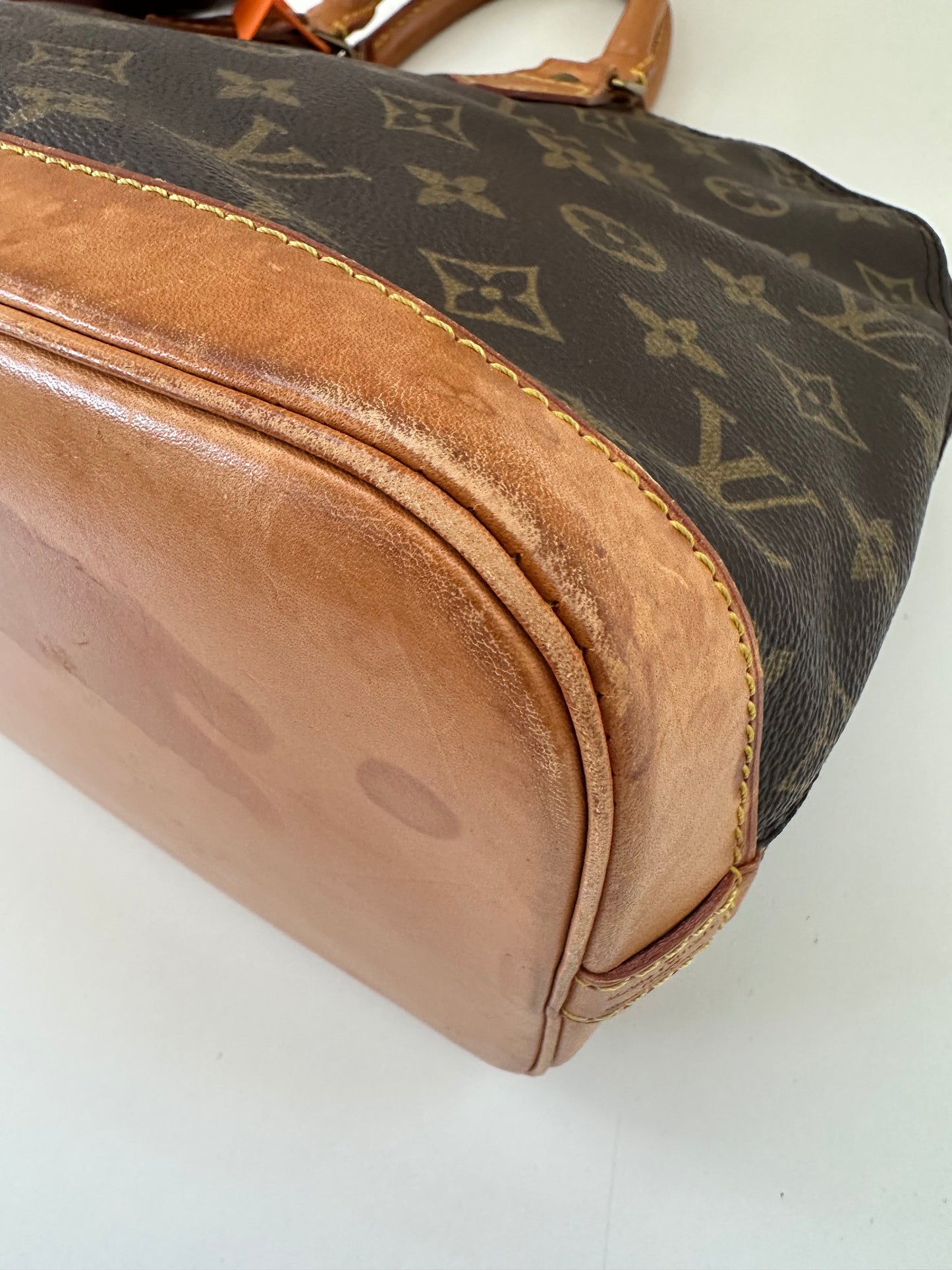 Louis Vuitton Alma