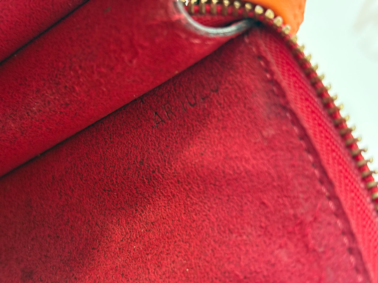 018383 - Louis Vuitton Pochette Accessoires