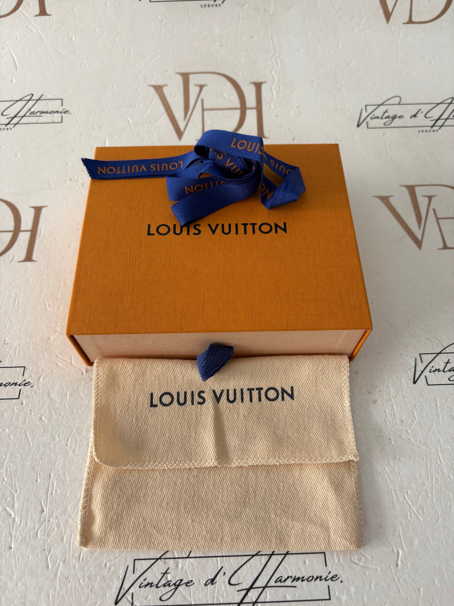 017004 - Louis Vuitton Wallet