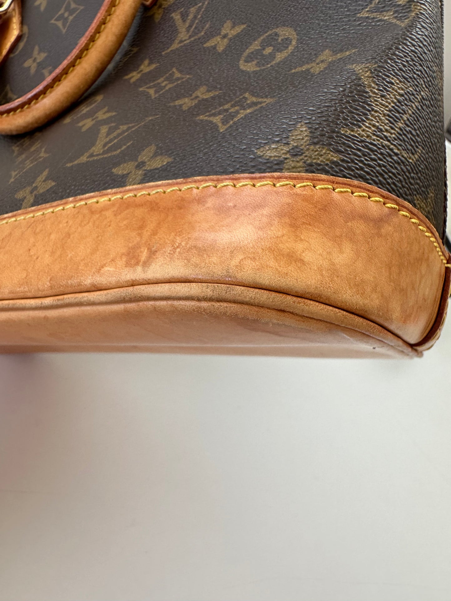 Louis Vuitton Alma