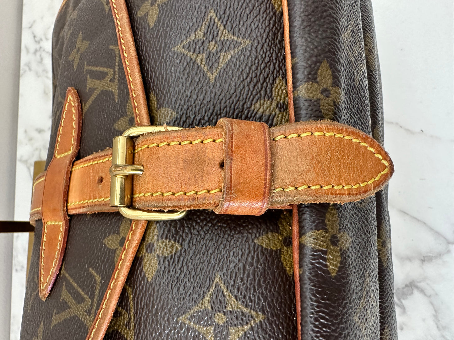Louis Vuitton Saumur 30