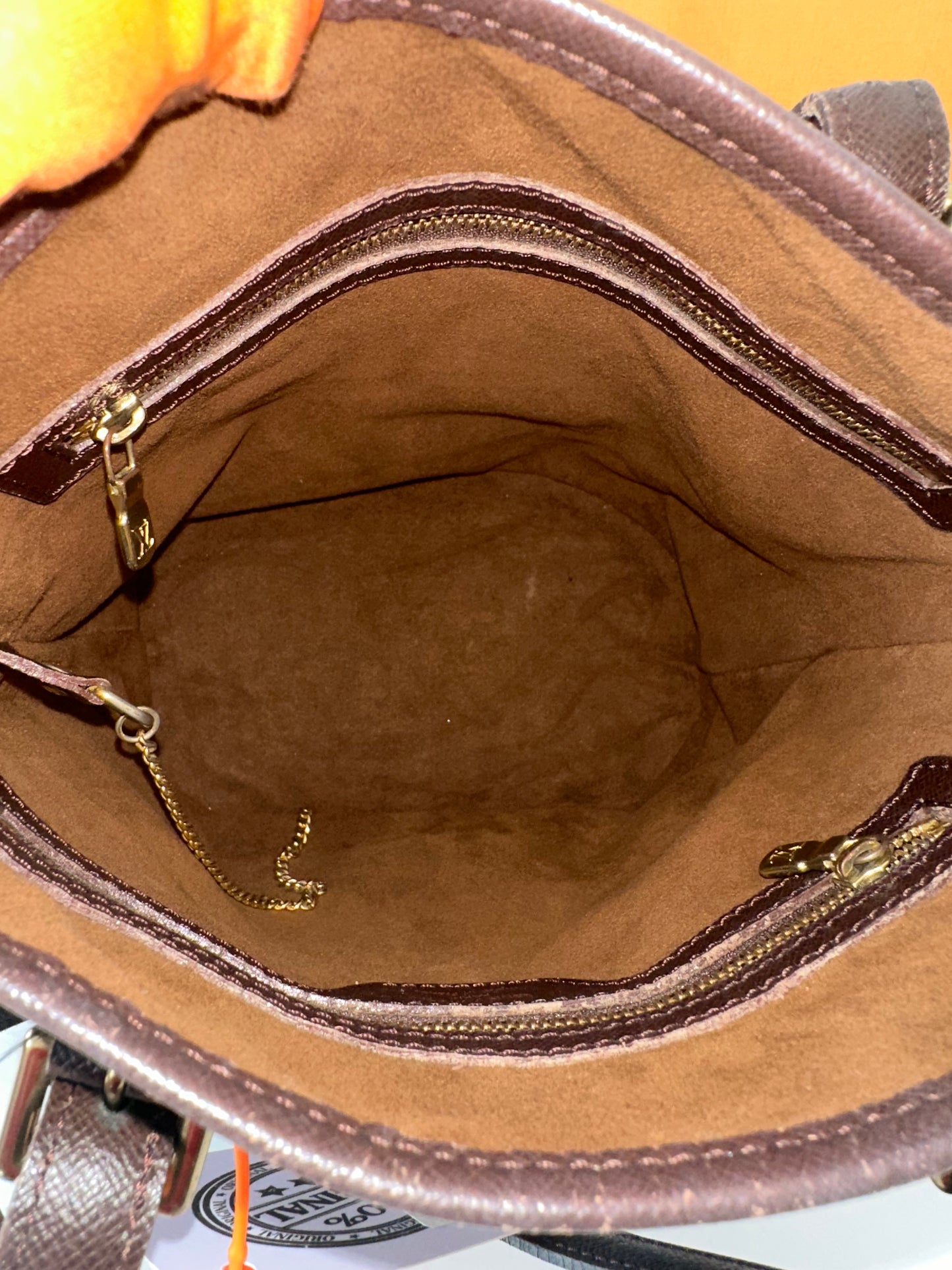 Louis Vuitton Marais