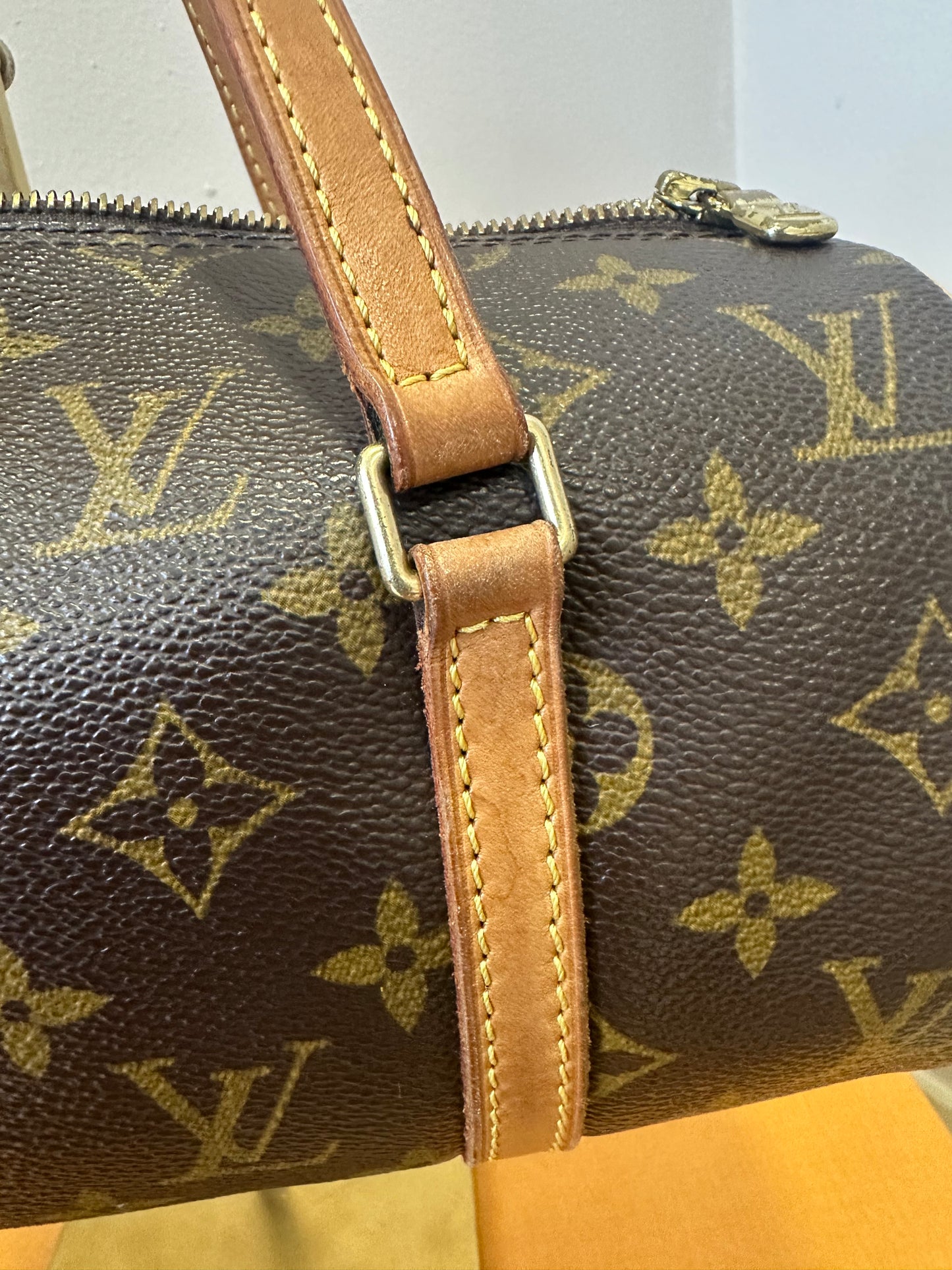 Louis Vuitton Papillon 26