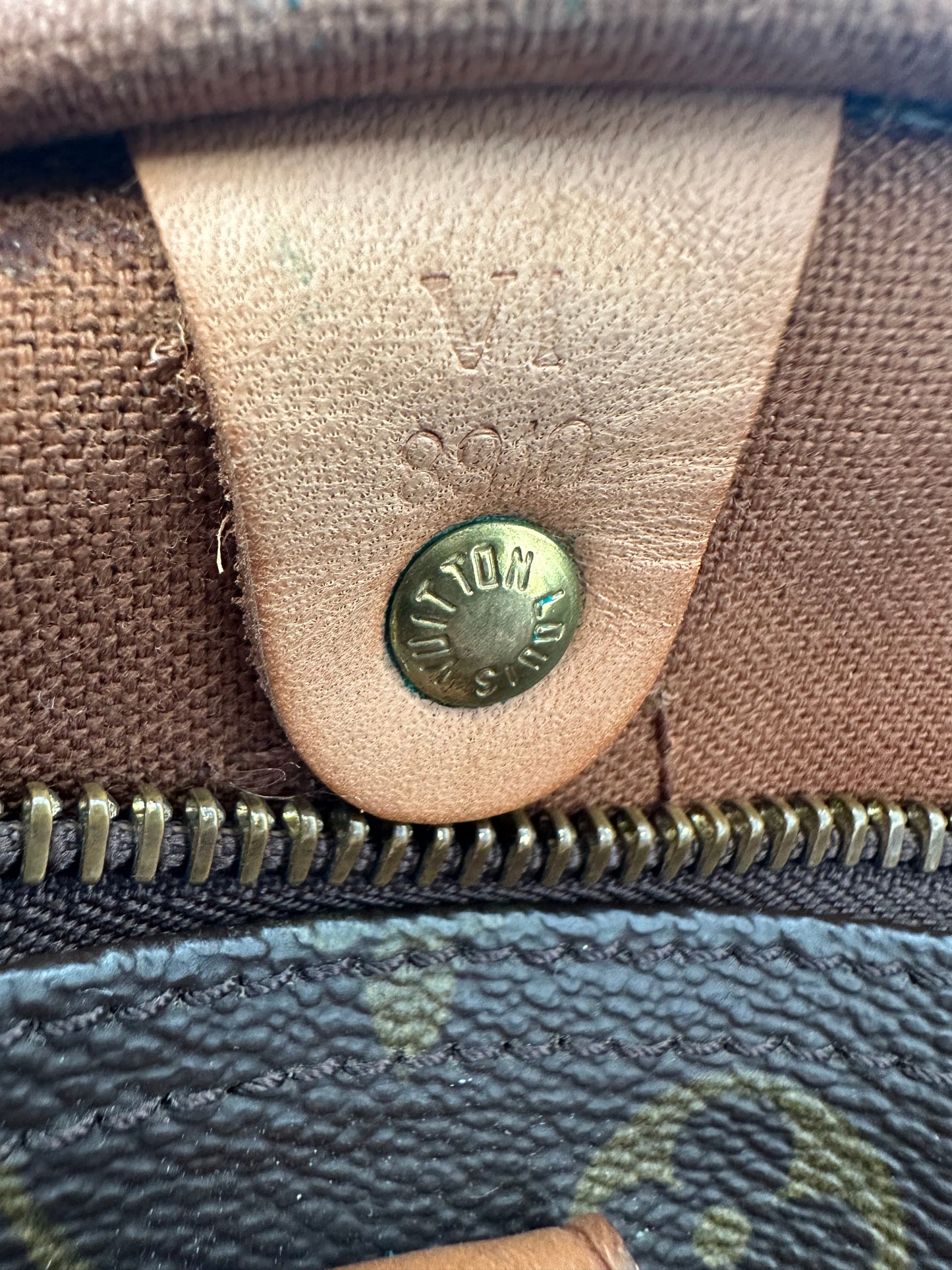 Louis Vuitton Speedy 30