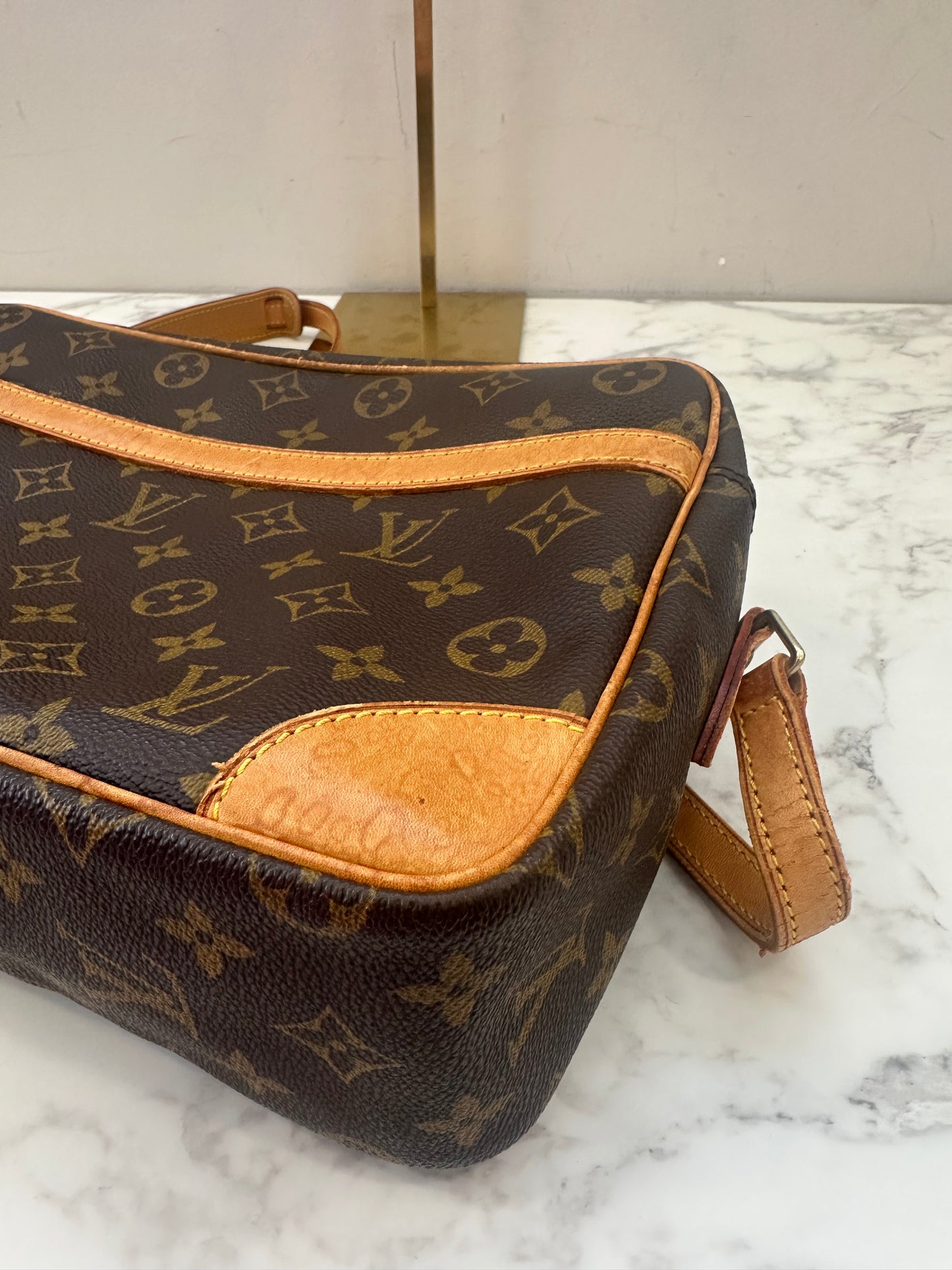 Louis Vuitton Trocadero 30