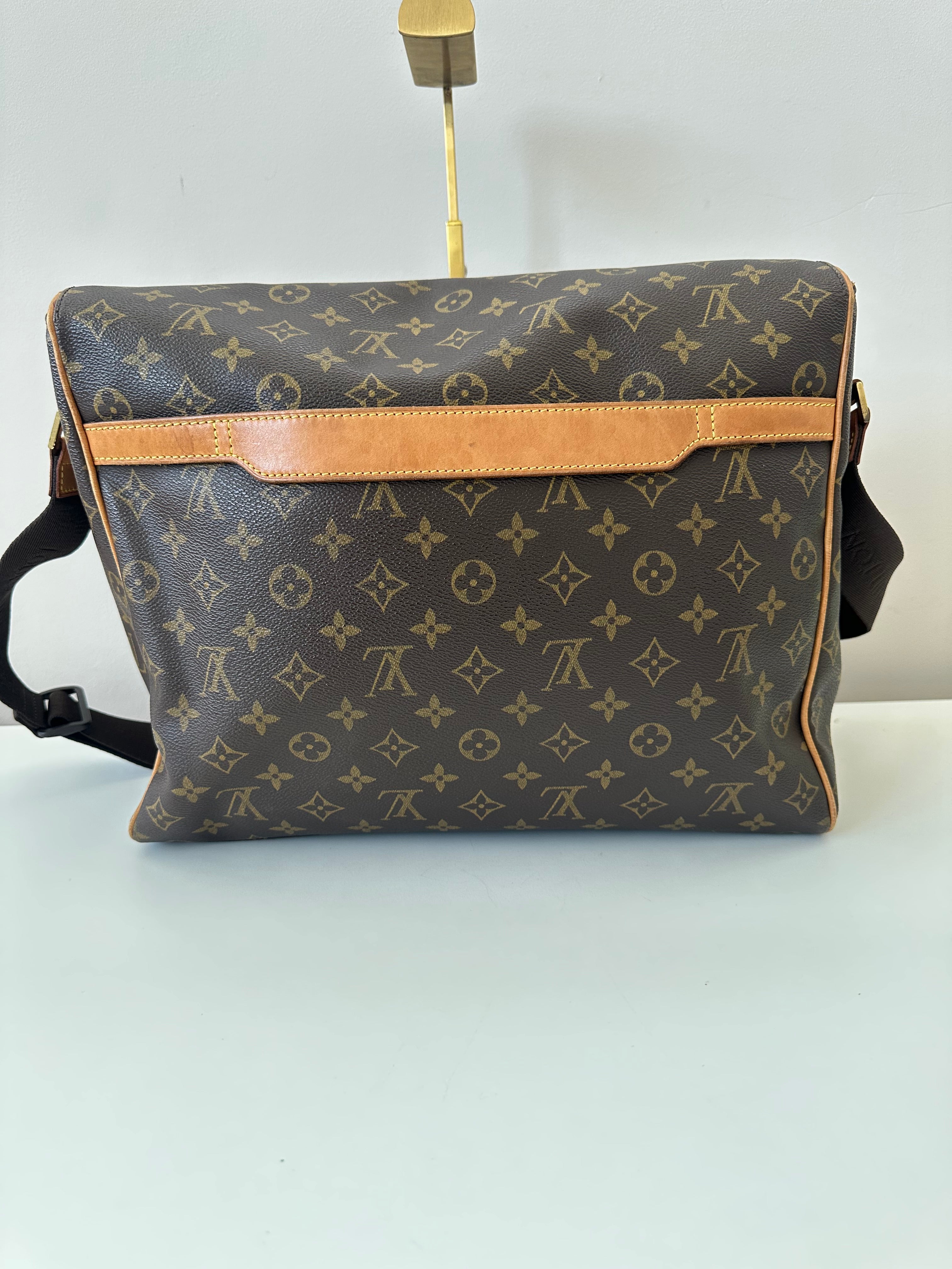 Louis Vuitton Abbesses