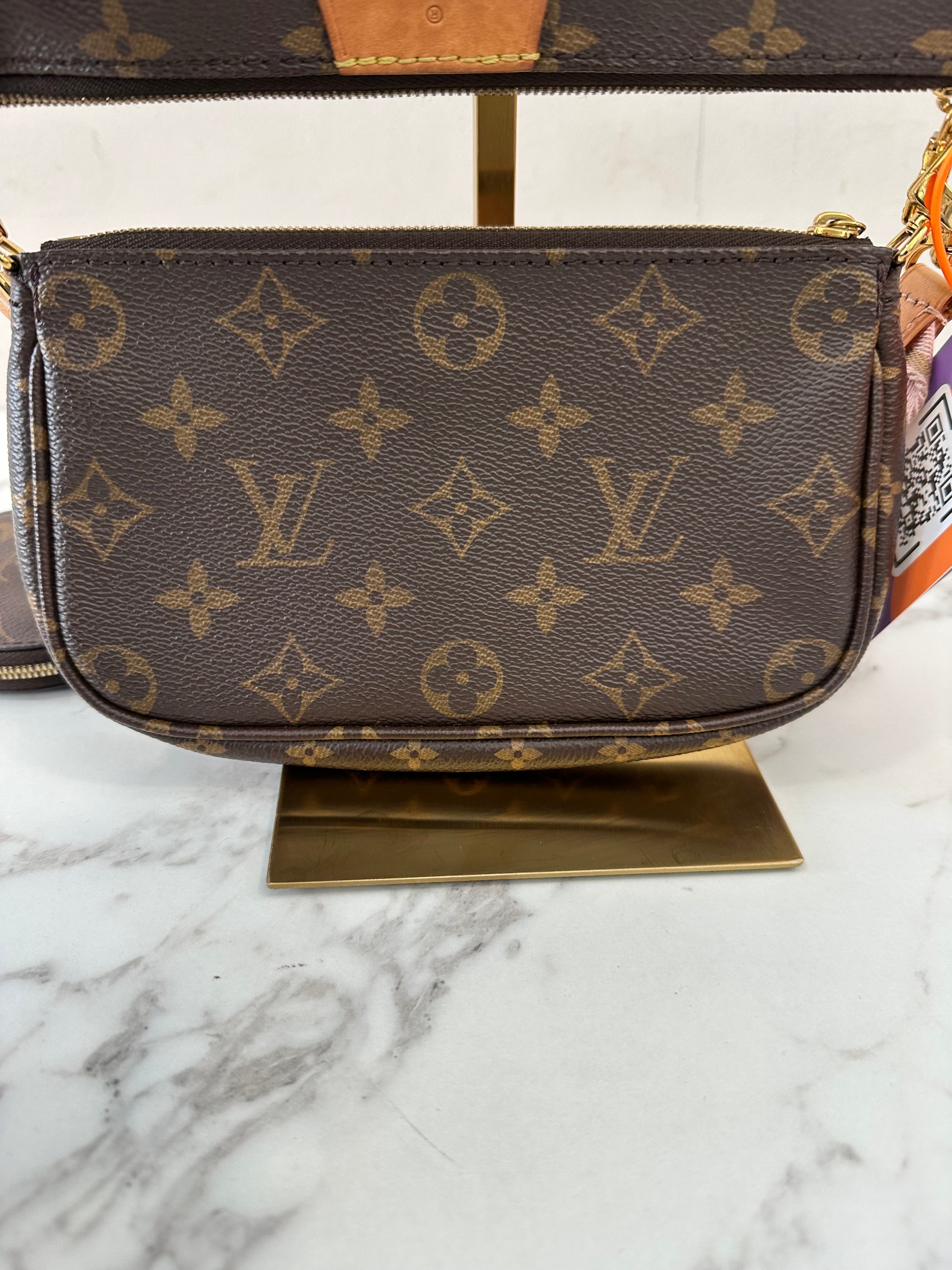 Louis Vuitton Multipochette