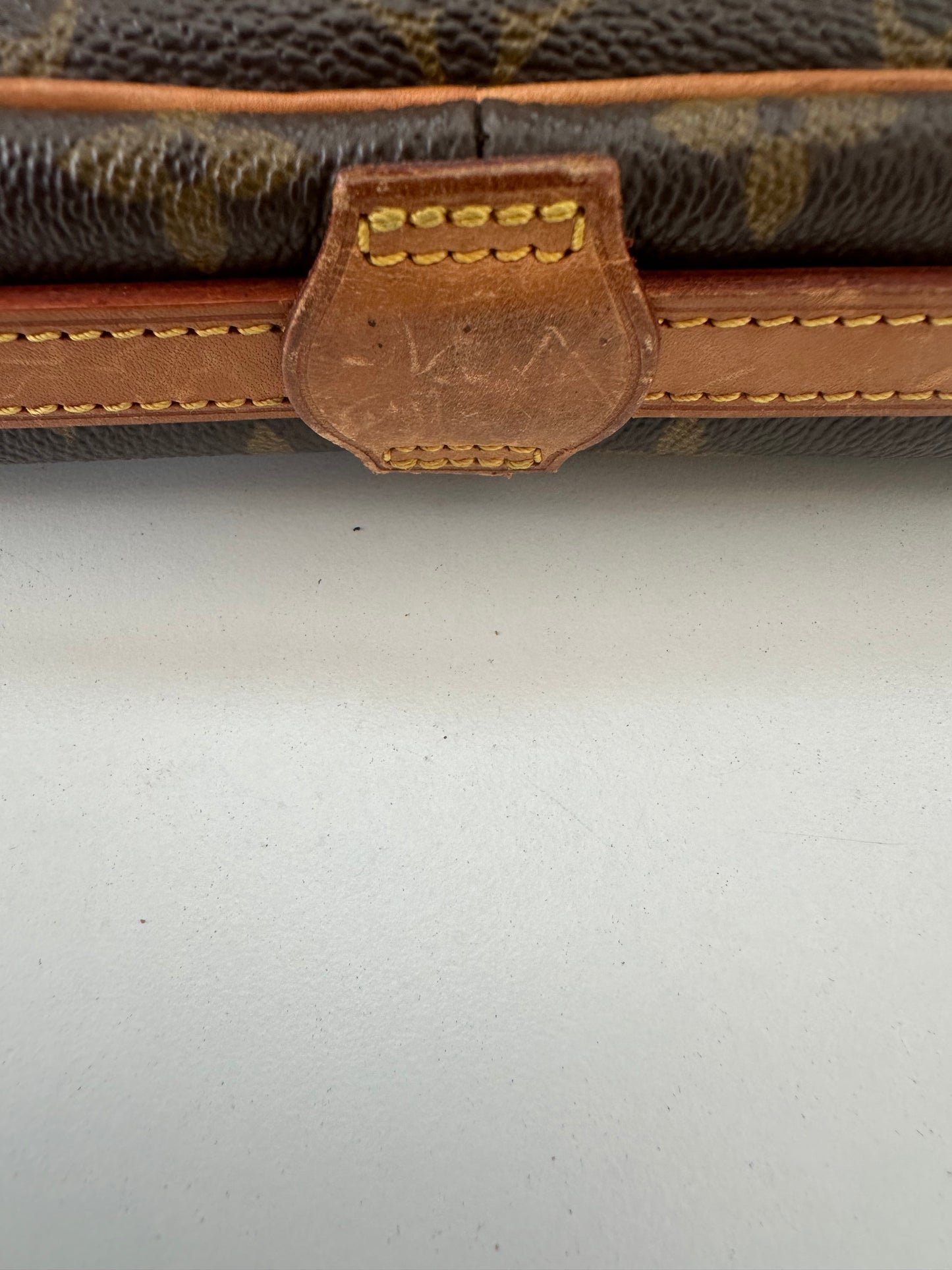 Louis Vuitton Saint German 24