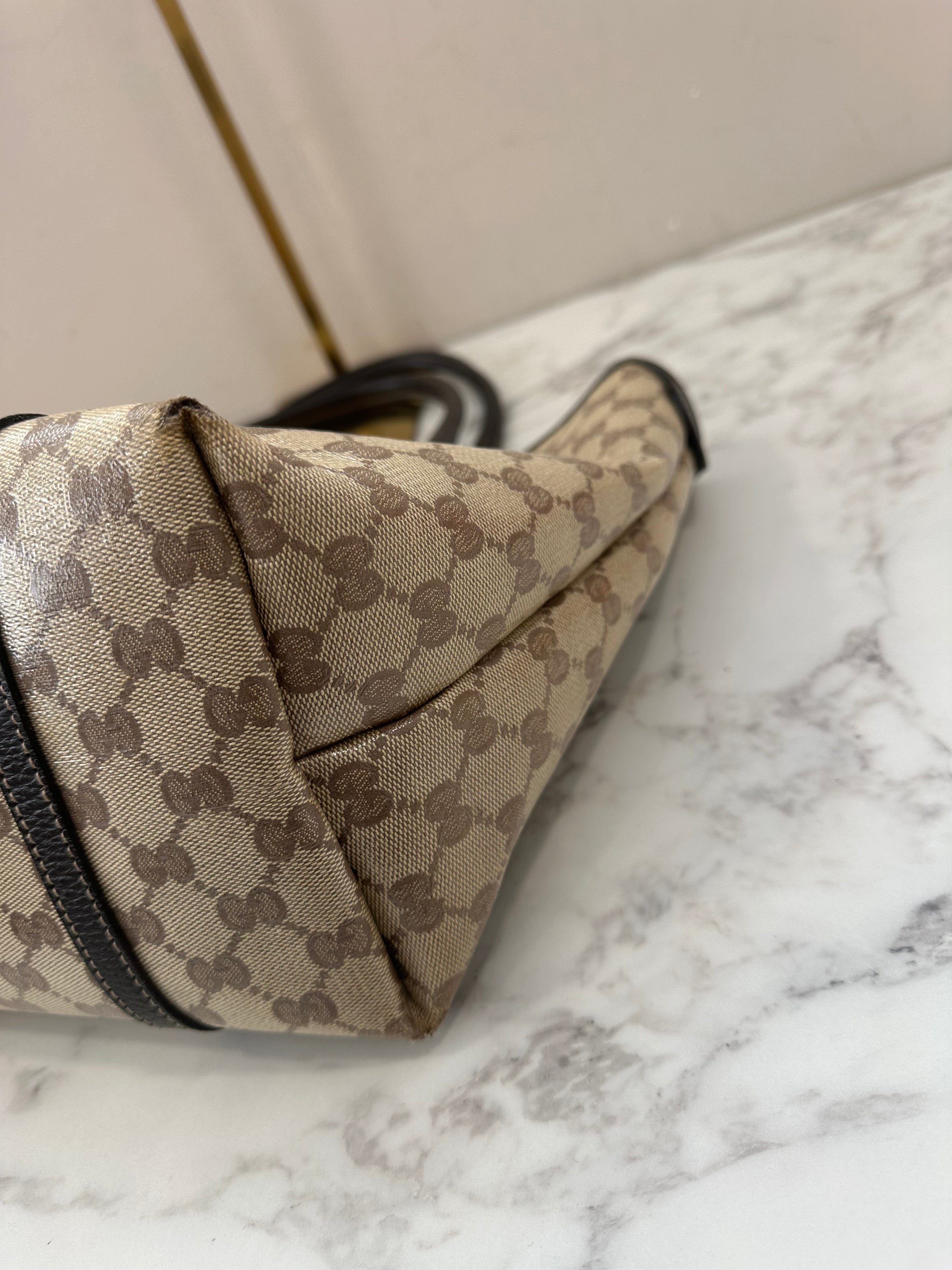 Gucci Beige