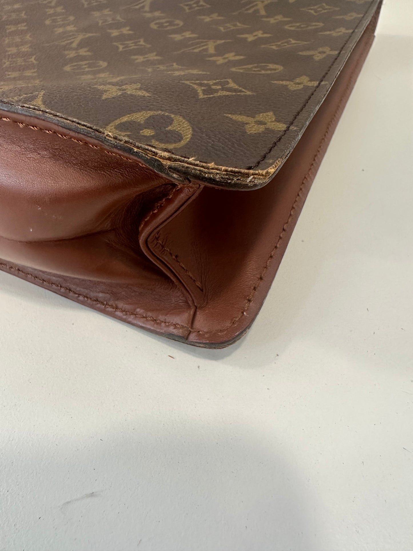 Louis Vuitton Porte Documents Band