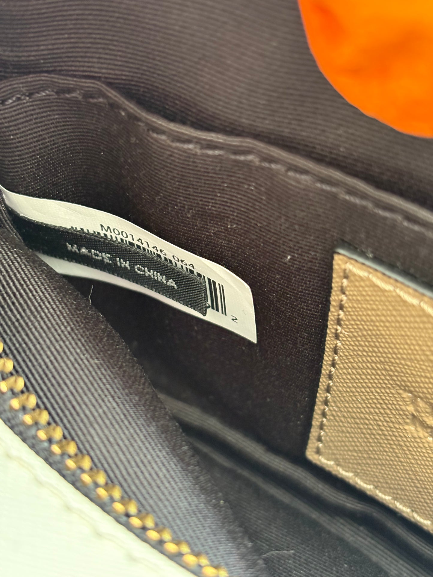 383968 - Marc Jacobs Snapshot