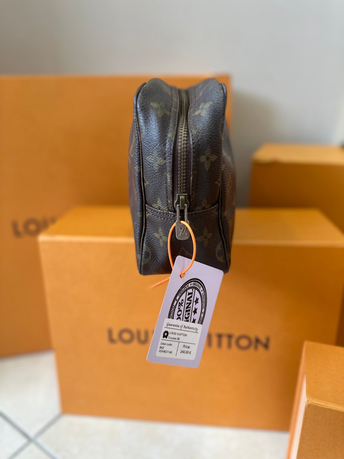 Louis Vuitton Trousse 28