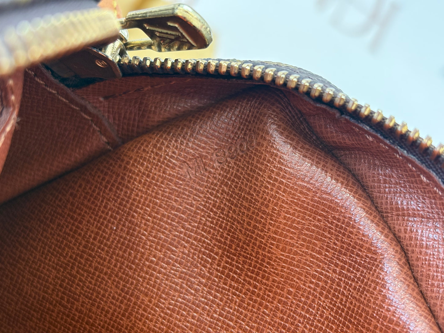 018951 - Louis Vuitton Jeune Fille GM
