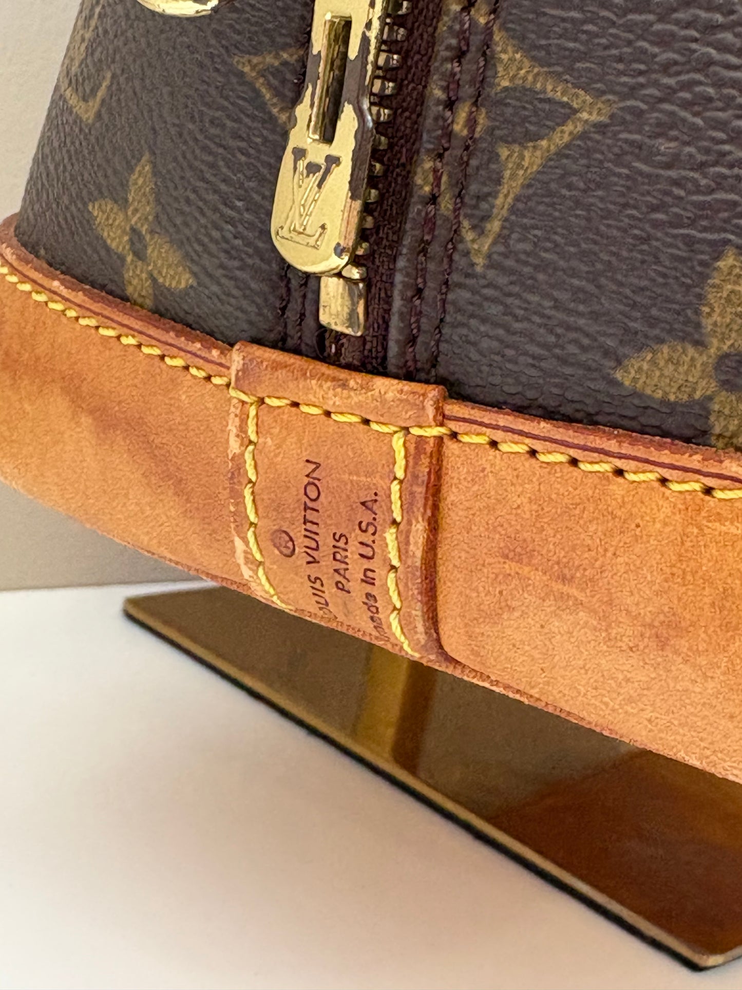 Louis Vuitton Alma