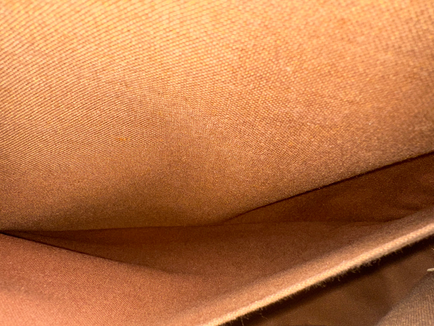 Louis Vuitton Saumur 35