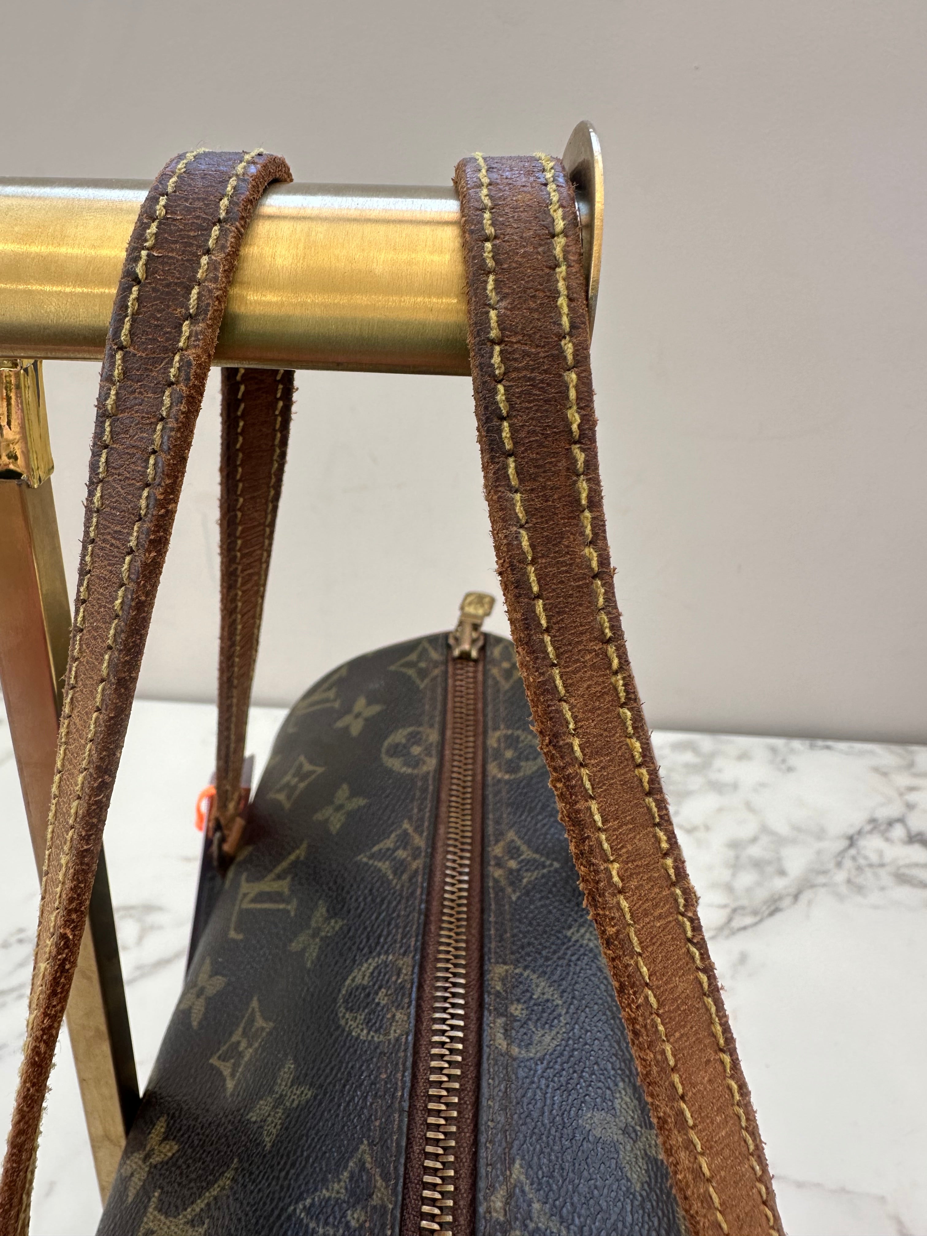 Louis Vuitton  Papillon 26