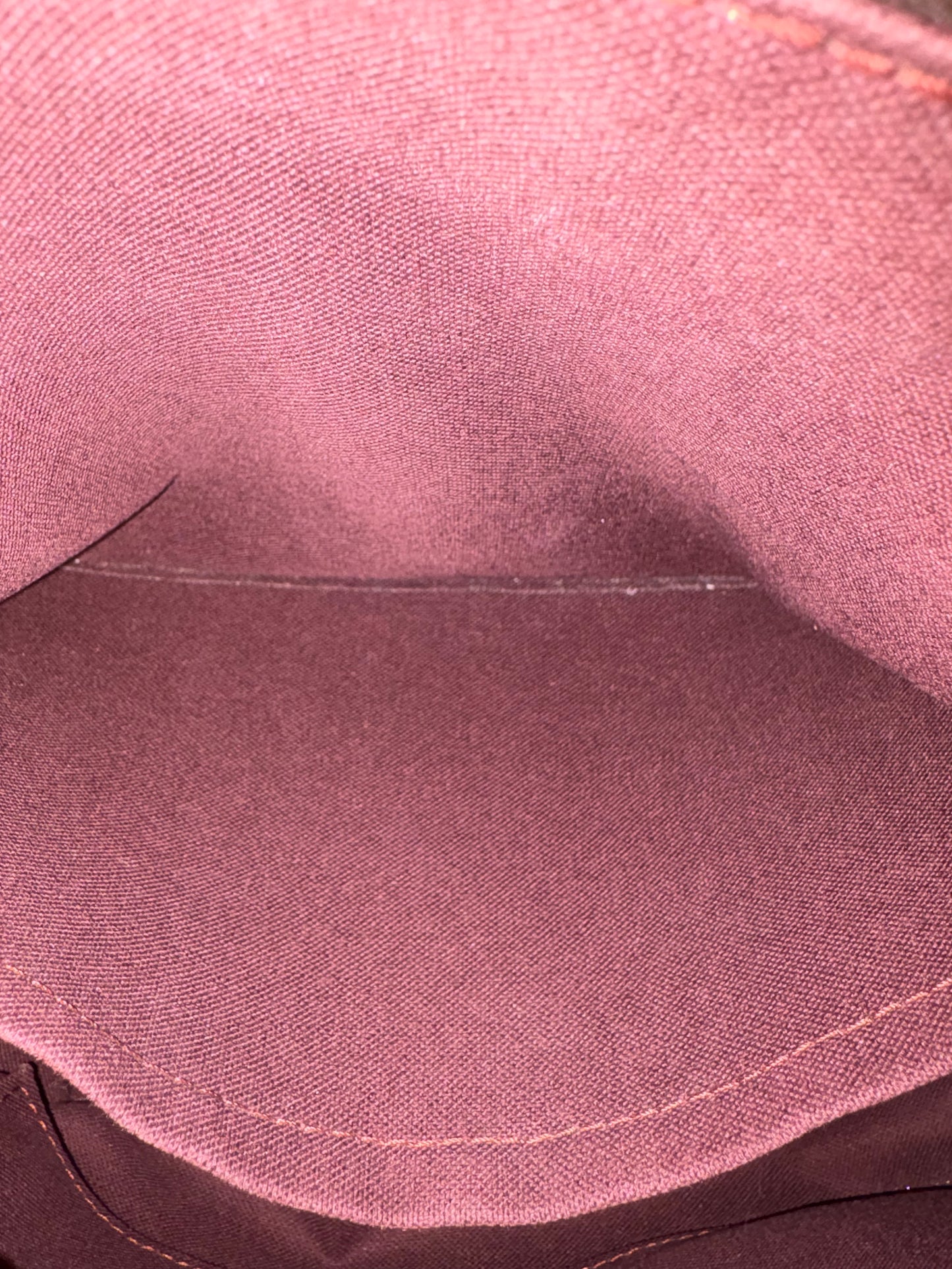 384102 - Louis Vuitton Turenne