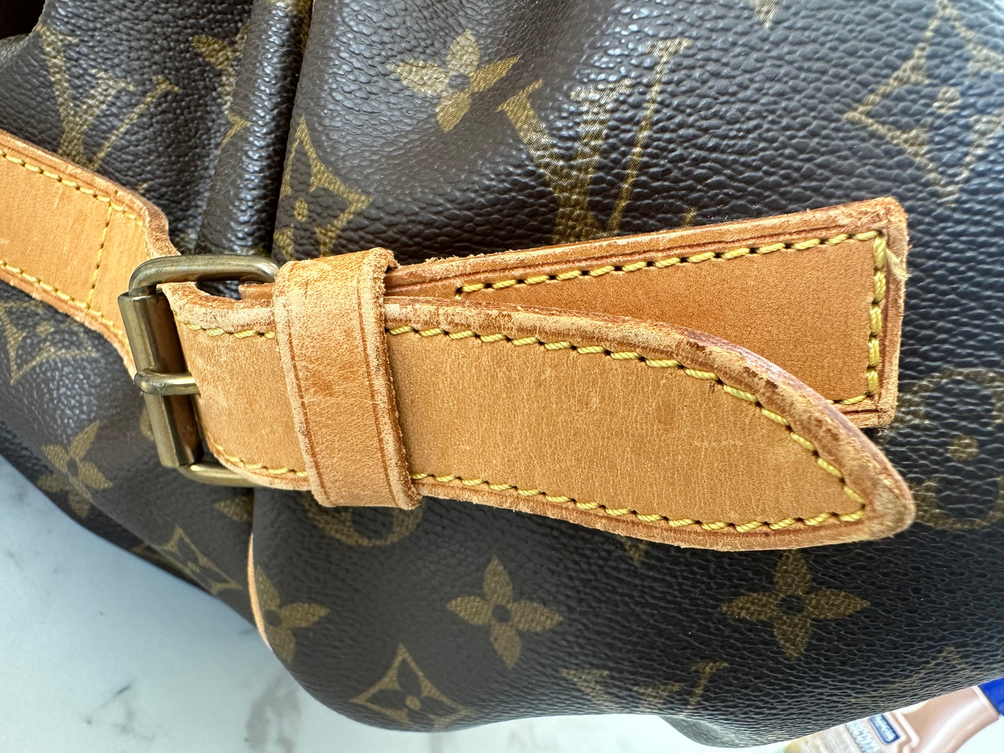 Louis Vuitton Saumur 43
