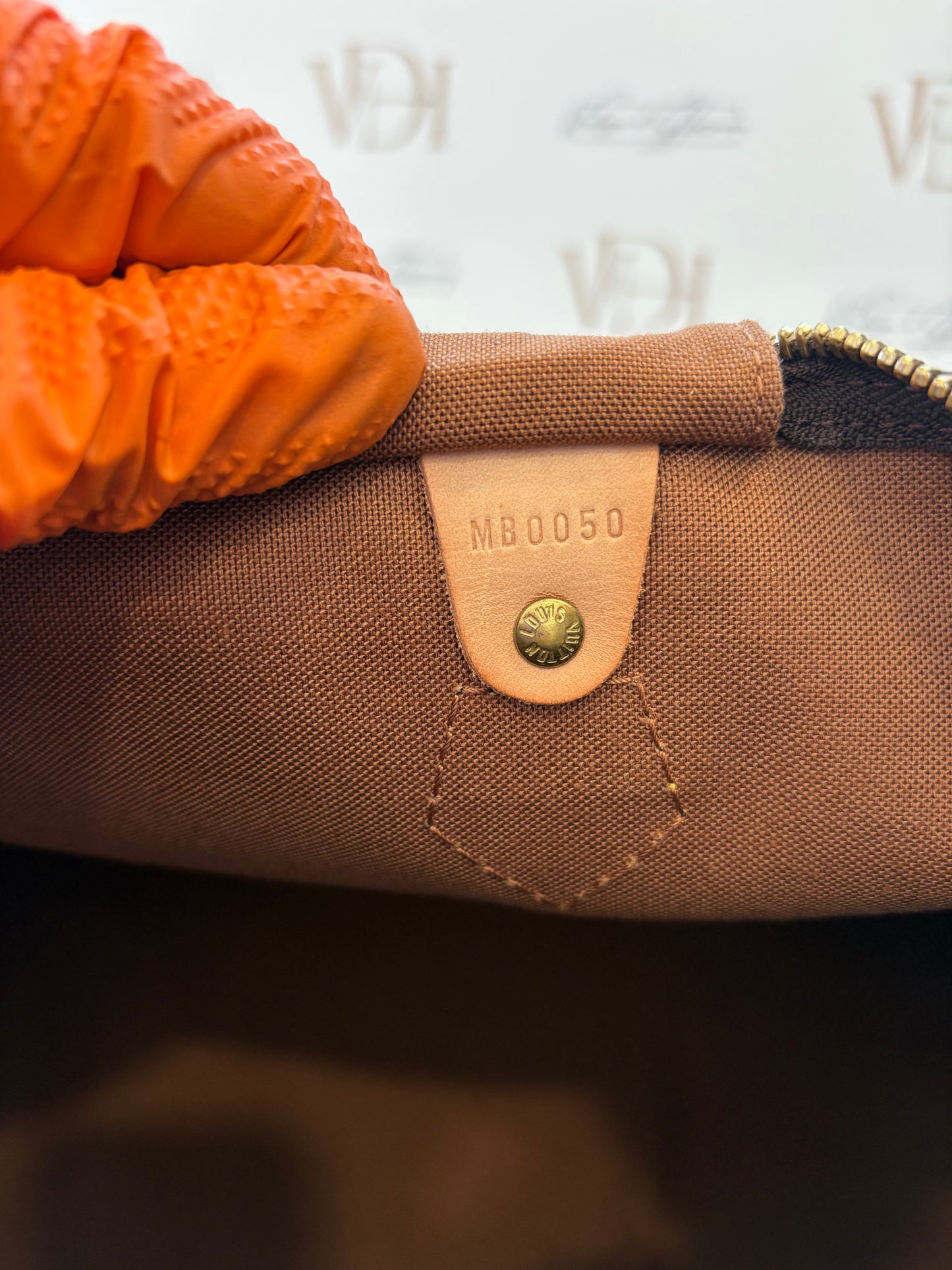 018862 - Louis Vuitton Speedy 40