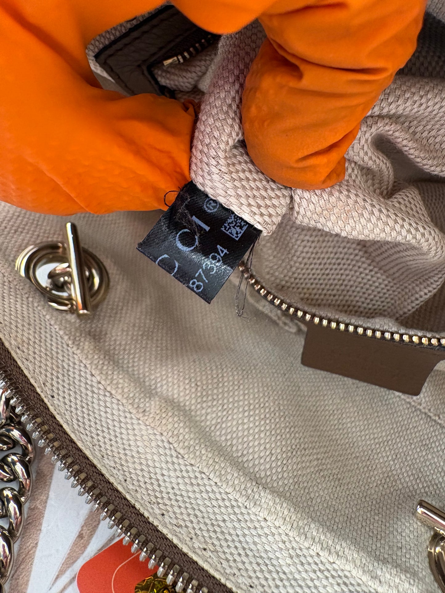 383403 - Gucci Soho