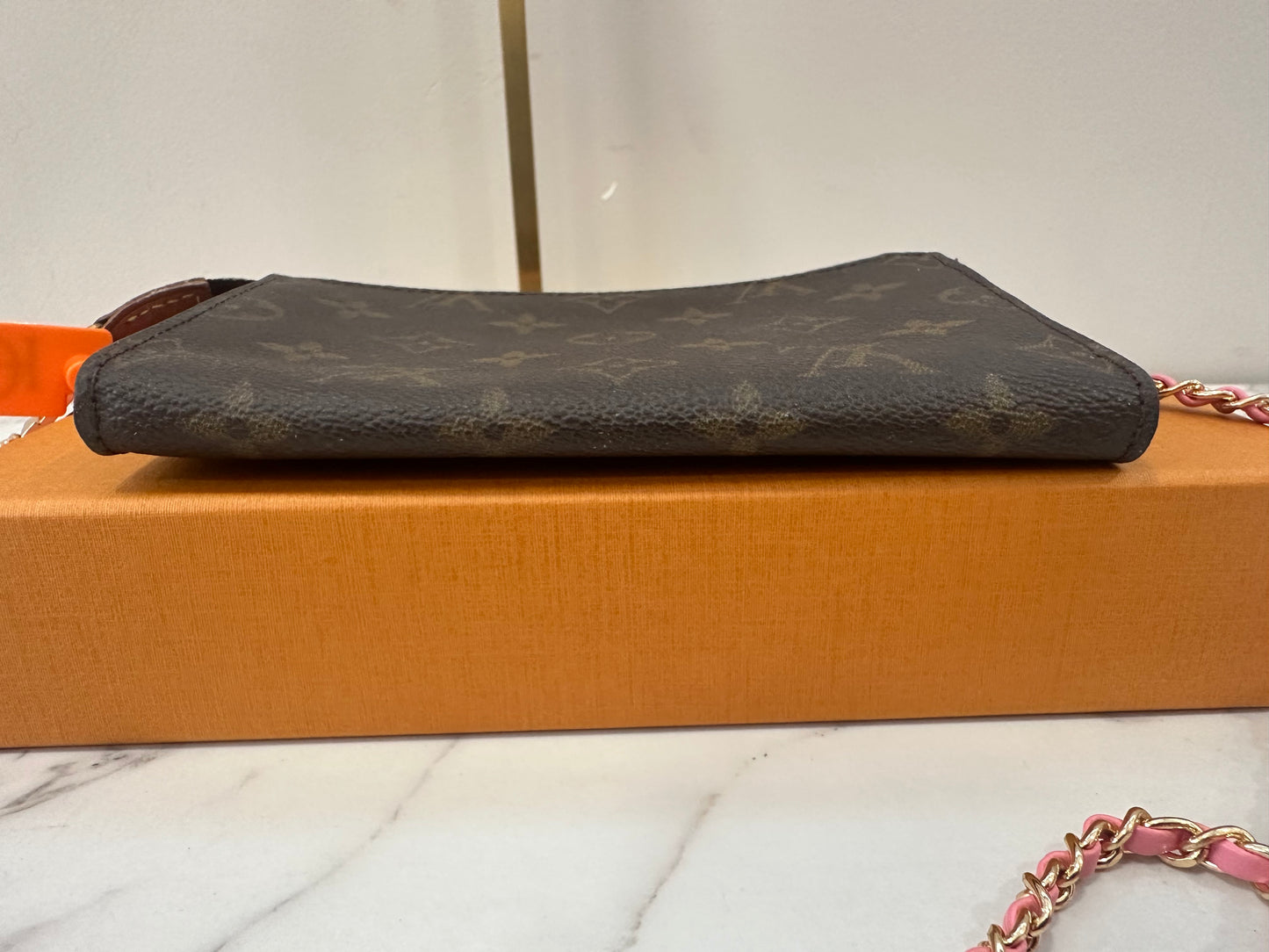 Louis Vuitton Pochette Bucket