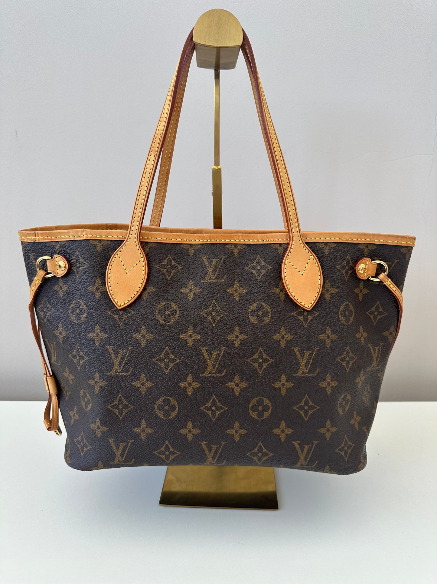 Louis Vuitton Neverfull PM