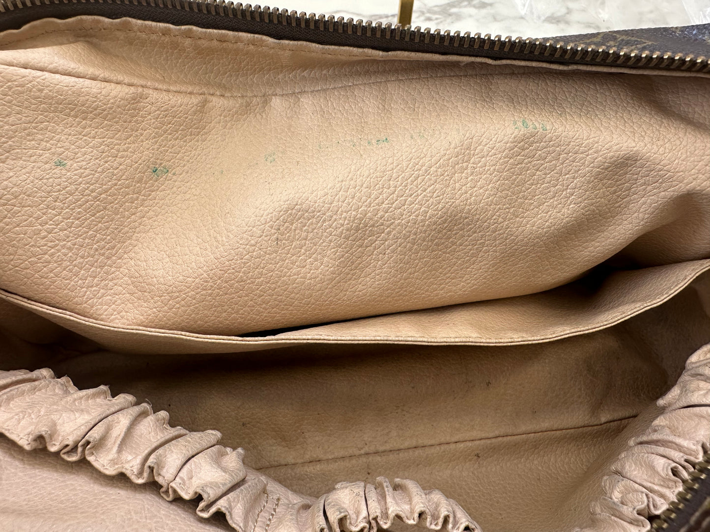 Louis Vuitton Trousse Toilette 28