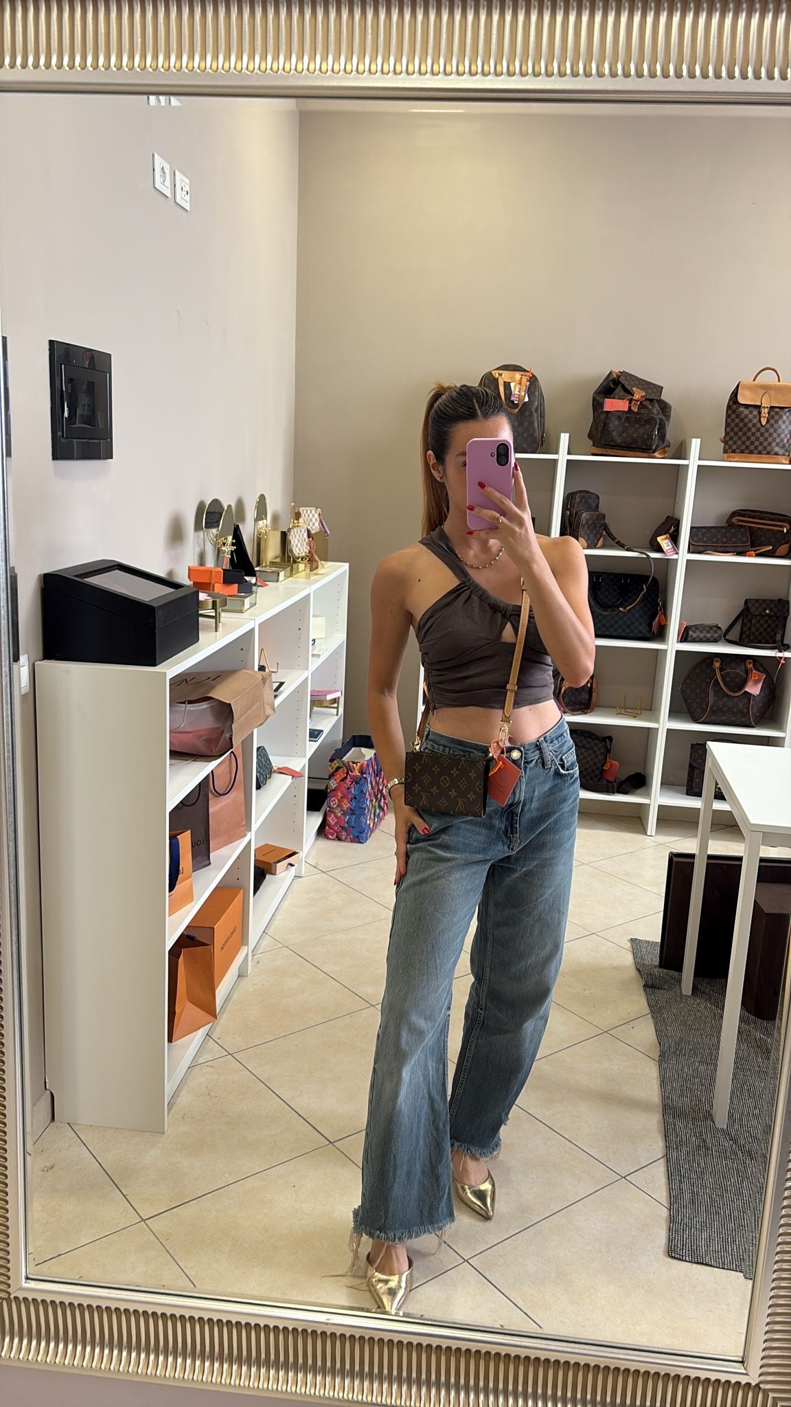 Louis Vuitton Pochette Bucket