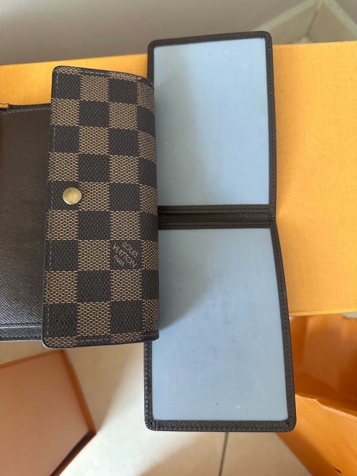 Louis Vuitton Porte Tresor