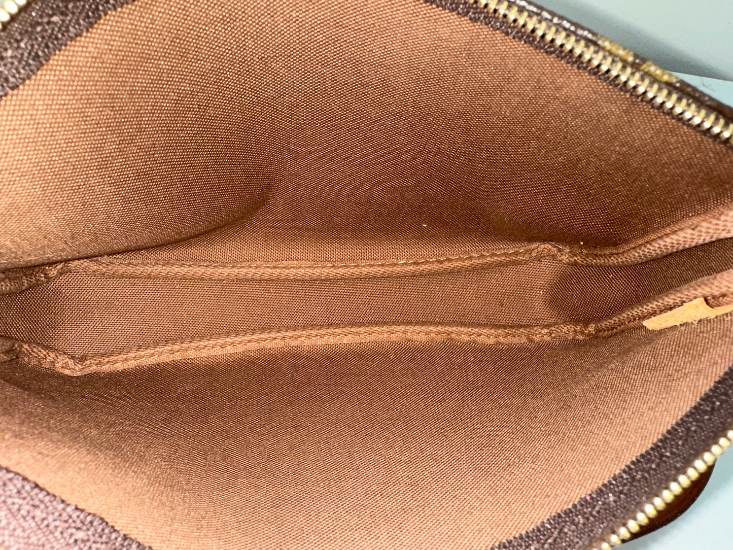 Louis Vuitton Pochette